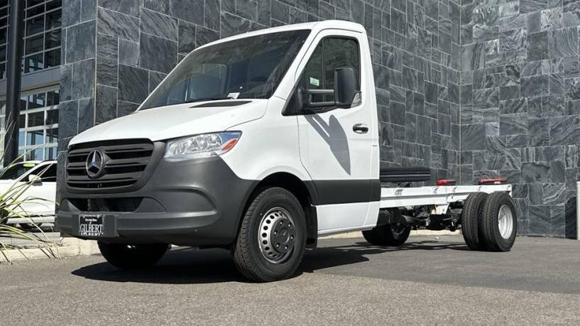 MERCEDES-BENZ SPRINTER 2023 W1X9N33Y1PN240134 image