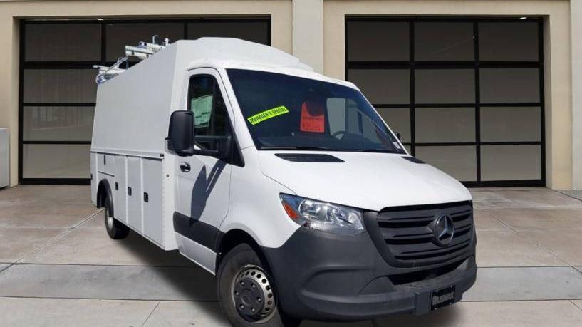 MERCEDES-BENZ SPRINTER 2023 W1X8N36Y8PN236010 image