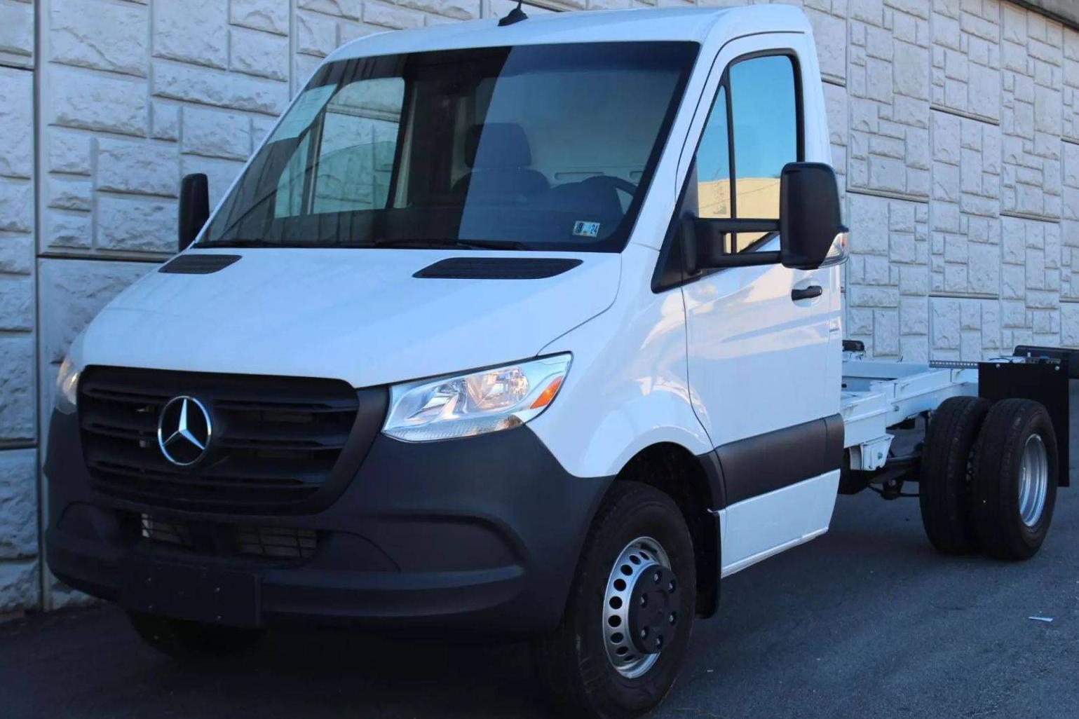 MERCEDES-BENZ SPRINTER 2023 W1X8N23Y6PN273510 image