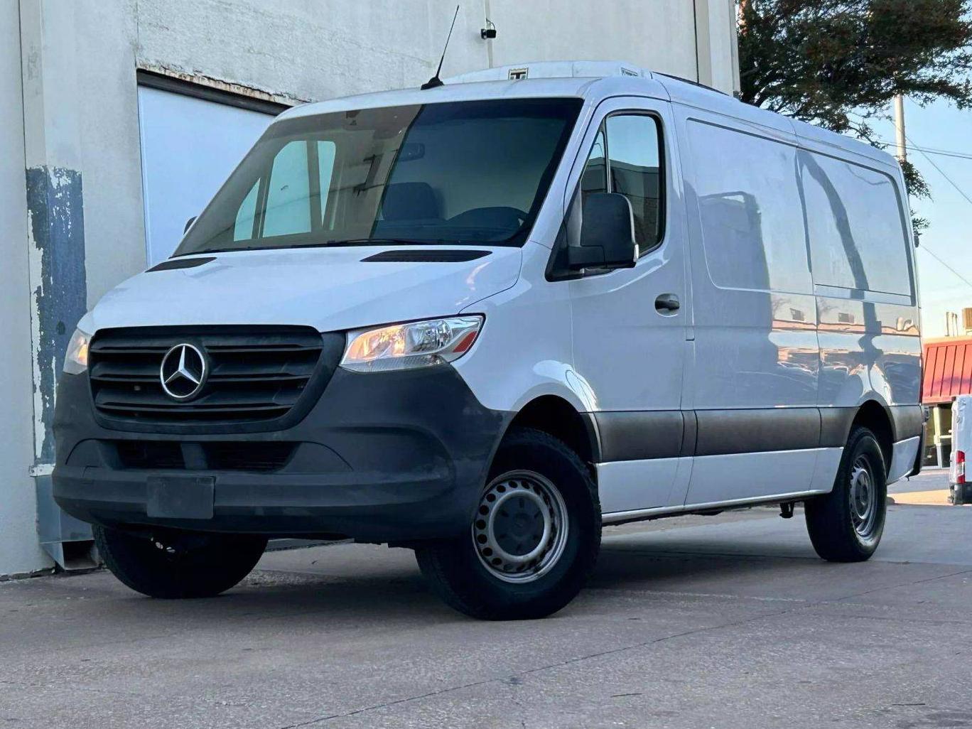 MERCEDES-BENZ SPRINTER 2019 WD4PE7ED8KT016765 image