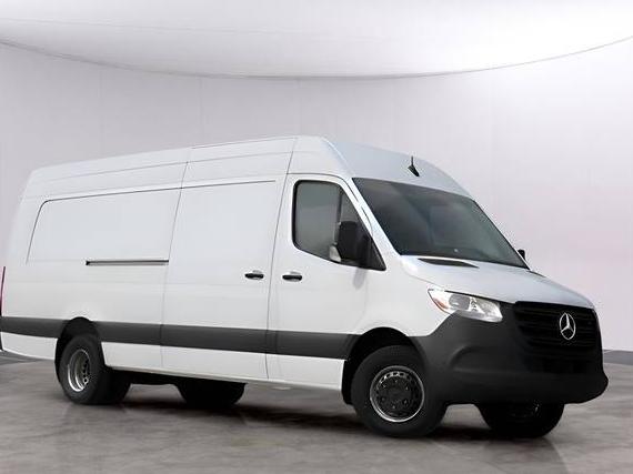 MERCEDES-BENZ SPRINTER 2024 W1Y8ND3Y9RT172046 image