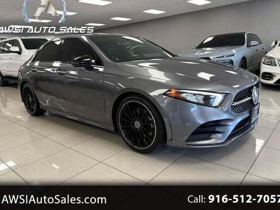 MERCEDES-BENZ A-CLASS 2019 WDD3G4EB7KW014428 image