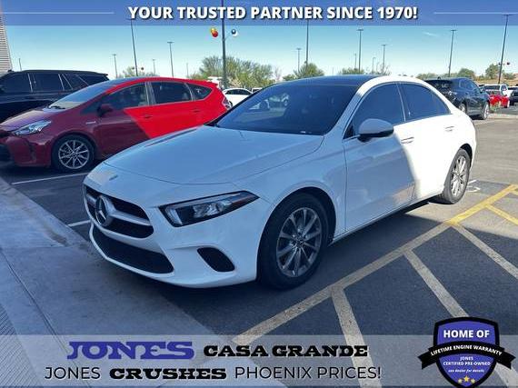 MERCEDES-BENZ A-CLASS 2019 WDD3G4EB3KW027063 image