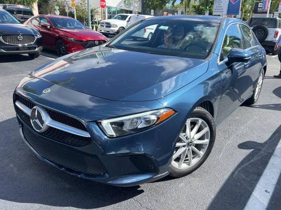 MERCEDES-BENZ A-CLASS 2019 WDD3G4EB5KW022592 image