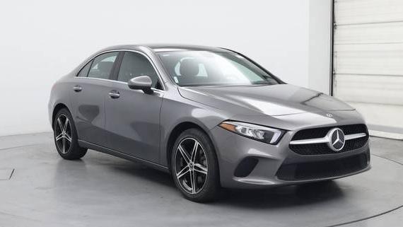 MERCEDES-BENZ A-CLASS 2019 WDD3G4FB1KW020871 image