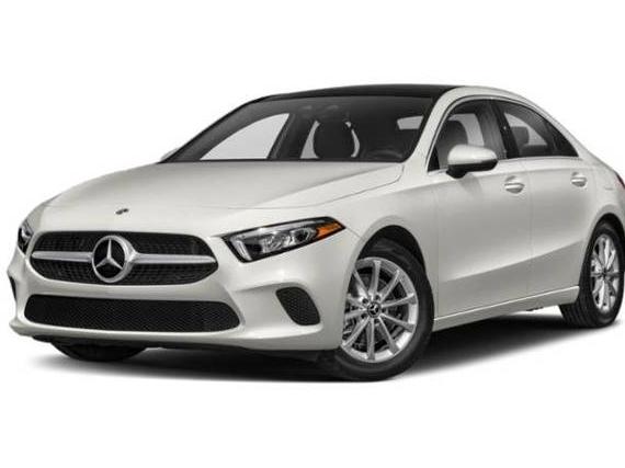 MERCEDES-BENZ A-CLASS 2019 WDD3G4FB9KW000562 image