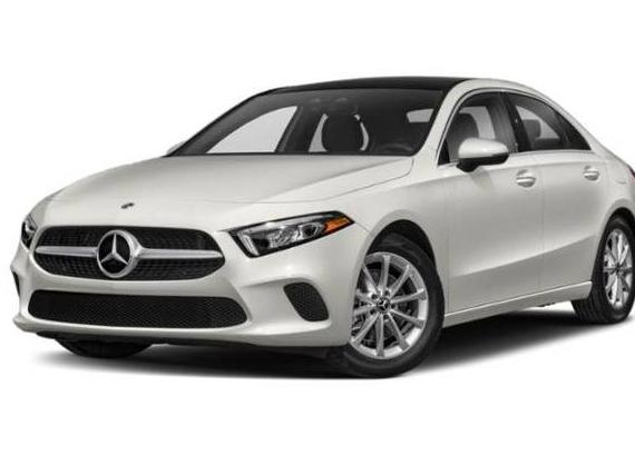 MERCEDES-BENZ A-CLASS 2019 WDD3G4EB1KW036005 image