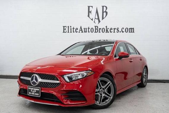 MERCEDES-BENZ A-CLASS 2019 WDD3G4EB8KW026930 image