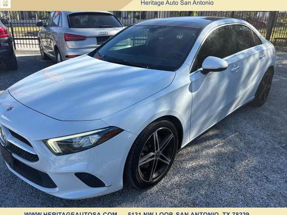 MERCEDES-BENZ A-CLASS 2019 WDD3G4EBXKW035368 image