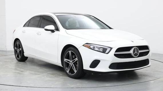 MERCEDES-BENZ A-CLASS 2019 WDD3G4FB9KW018219 image