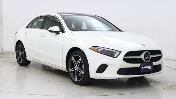 MERCEDES-BENZ A-CLASS 2019 WDD3G4FB5KW019545 image