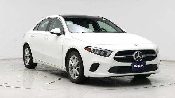 MERCEDES-BENZ A-CLASS 2019 WDD3G4EB9KW020408 image