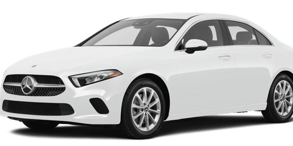 MERCEDES-BENZ A-CLASS 2019 WDD3G4EB6KW022388 image