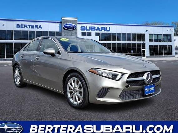 MERCEDES-BENZ A-CLASS 2019 WDD3G4EB9KW023793 image