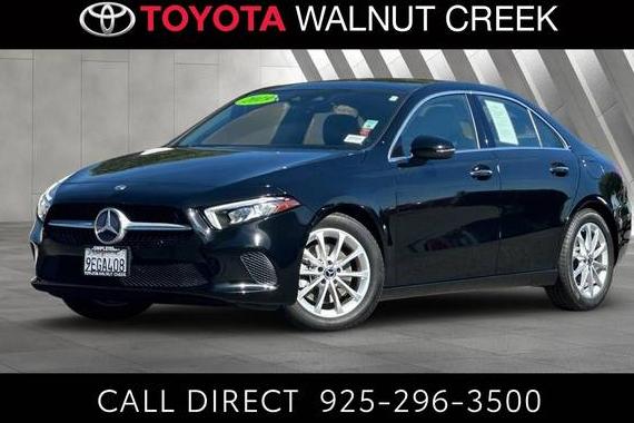 MERCEDES-BENZ A-CLASS 2019 WDD3G4EB8KW001705 image