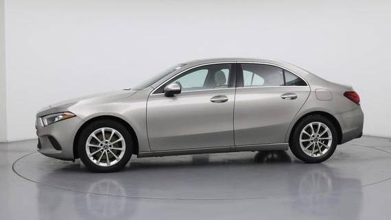 MERCEDES-BENZ A-CLASS 2019 WDD3G4EB1KW025019 image
