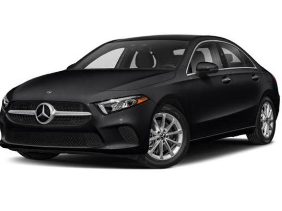 MERCEDES-BENZ A-CLASS 2019 WDD3G4EB1KW035940 image
