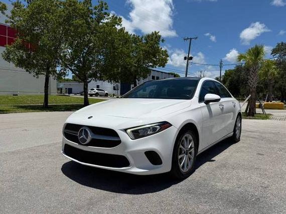 MERCEDES-BENZ A-CLASS 2019 WDD3G4EB7KW025798 image