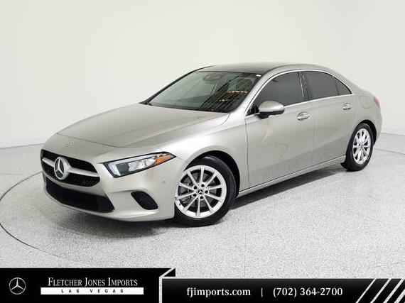 MERCEDES-BENZ A-CLASS 2019 WDD3G4EB8KW005687 image