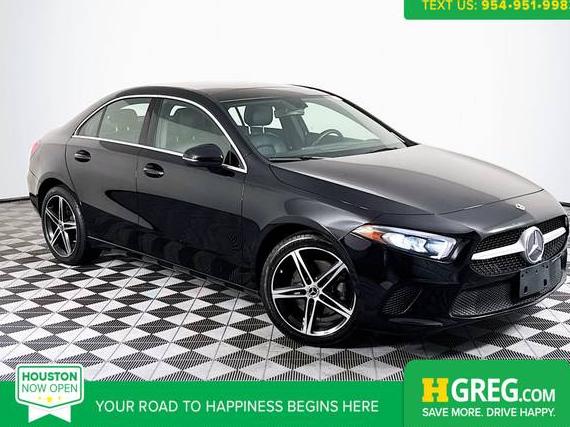 MERCEDES-BENZ A-CLASS 2019 WDD3G4FB9KW020004 image