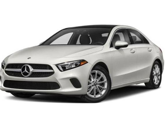 MERCEDES-BENZ A-CLASS 2019 WDD3G4FB8KW018776 image