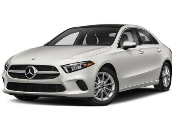 MERCEDES-BENZ A-CLASS 2019 WDD3G4FB5KW021182 image