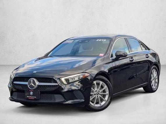 MERCEDES-BENZ A-CLASS 2019 WDD3G4EB7KW002392 image