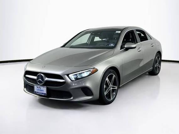 MERCEDES-BENZ A-CLASS 2019 WDD3G4FB3KW023271 image