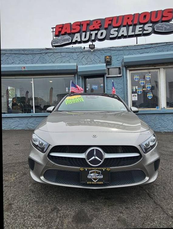 MERCEDES-BENZ A-CLASS 2019 WDD3G4FB5KW023322 image