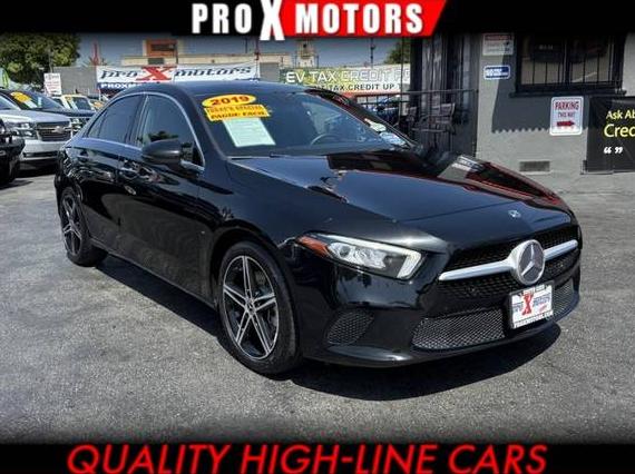 MERCEDES-BENZ A-CLASS 2019 WDD3G4EB3KW016256 image