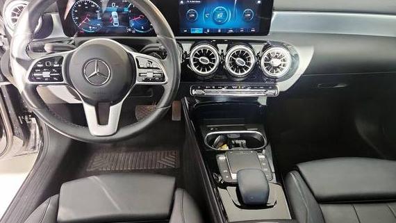 MERCEDES-BENZ A-CLASS 2021 W1K3G4FB0MJ320174 image