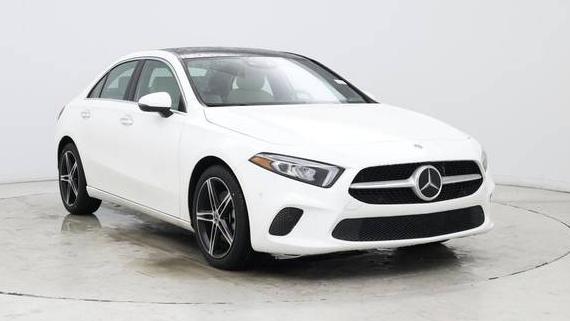 MERCEDES-BENZ A-CLASS 2022 W1K3G4FB5NJ363636 image