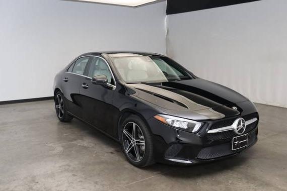 MERCEDES-BENZ A-CLASS 2022 W1K3G4FB0NJ352902 image