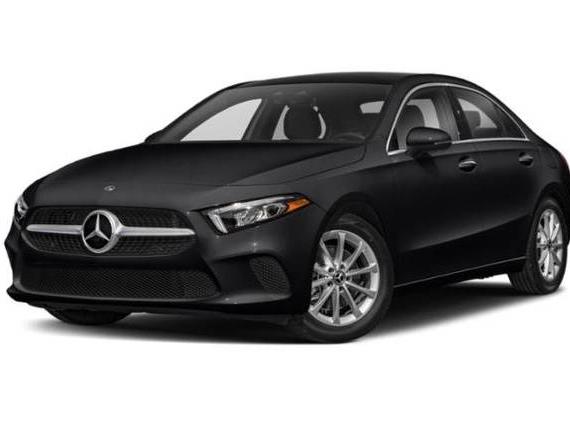 MERCEDES-BENZ A-CLASS 2022 W1K3G4EB1NJ368544 image
