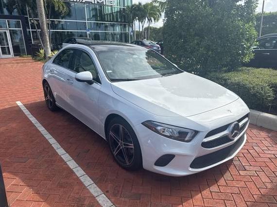 MERCEDES-BENZ A-CLASS 2022 W1K3G4EB2NJ366642 image