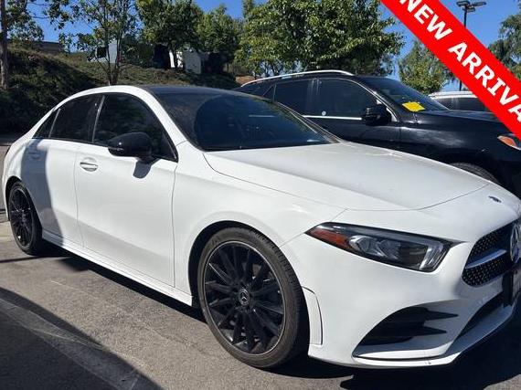 MERCEDES-BENZ A-CLASS 2022 W1K3G4EB4NJ365749 image