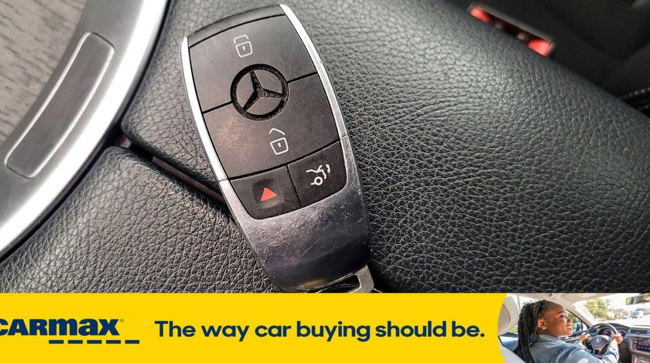 MERCEDES-BENZ GLC-CLASS 2020 W1N0G8EB0LF765045 image
