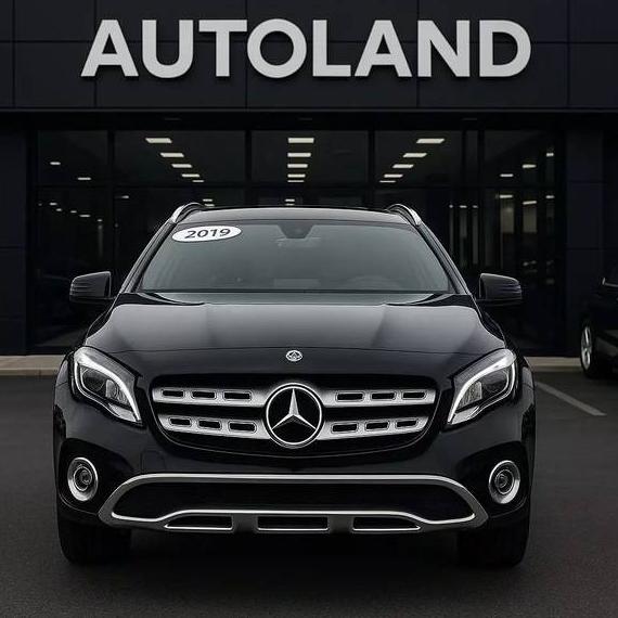 MERCEDES-BENZ GLA-CLASS 2019 WDCTG4EB7KU018852 image