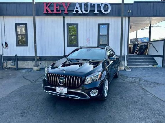 MERCEDES-BENZ GLA-CLASS 2019 WDCTG4EB6KU013058 image