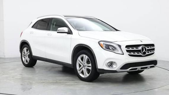 MERCEDES-BENZ GLA-CLASS 2019 WDCTG4EB1KU015834 image