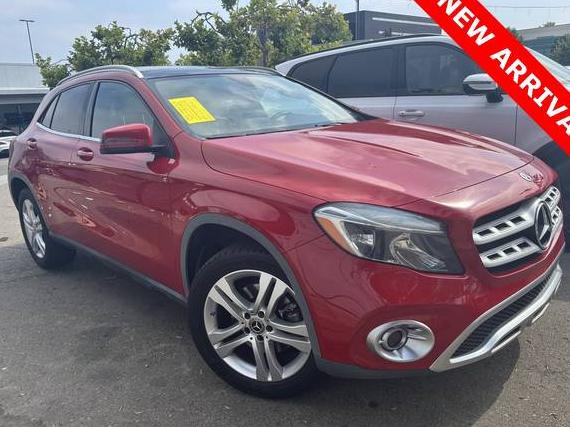 MERCEDES-BENZ GLA-CLASS 2018 WDCTG4EBXJJ420302 image