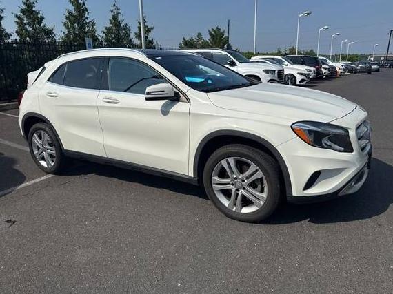 MERCEDES-BENZ GLA-CLASS 2017 WDCTG4GB7HJ307608 image