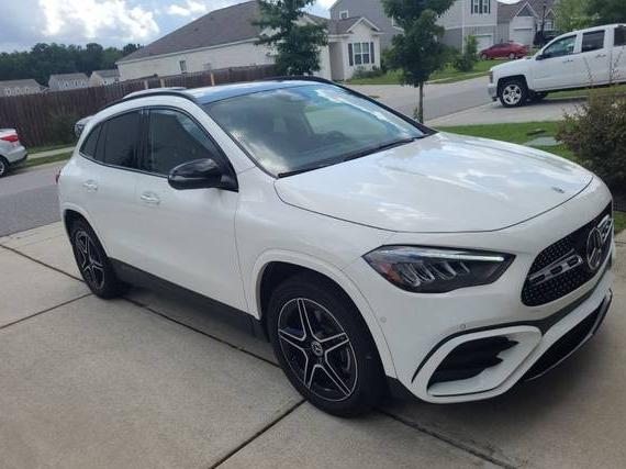 MERCEDES-BENZ GLA-CLASS 2024 W1N4N4GB1RJ621135 image