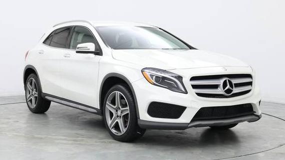 MERCEDES-BENZ GLA-CLASS 2015 WDCTG4GB4FJ117018 image