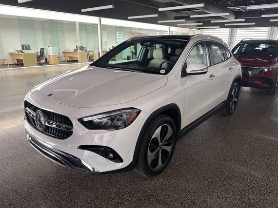 MERCEDES-BENZ GLA-CLASS 2025 W1N4N4GBXSJ708375 image