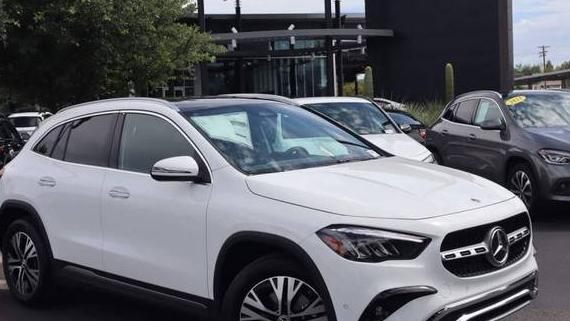 MERCEDES-BENZ GLA-CLASS 2025 W1N4N4GB7SJ640097 image