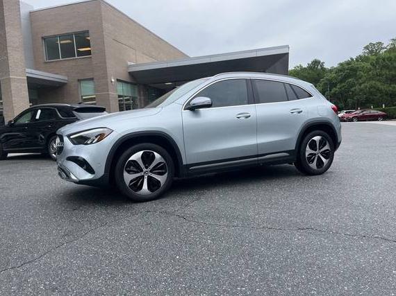 MERCEDES-BENZ GLA-CLASS 2025 W1N4N4GB1SJ707793 image