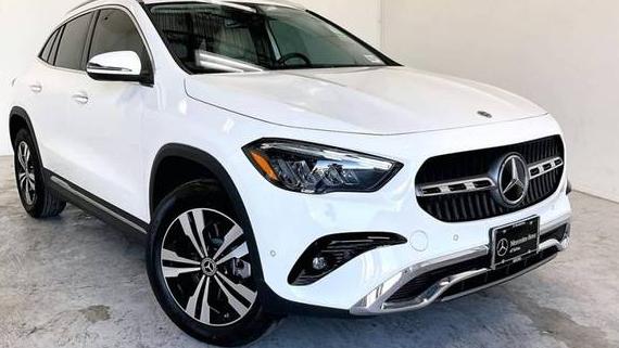 MERCEDES-BENZ GLA-CLASS 2025 W1N4N4GB1SJ679252 image