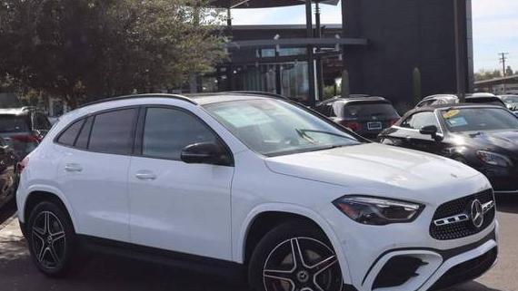 MERCEDES-BENZ GLA-CLASS 2025 W1N4N4GB8SJ703188 image MERCEDES-BENZ GLA-CLASS 2025 W1N4N4GB8SJ703188 image