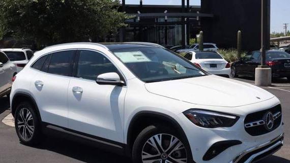 MERCEDES-BENZ GLA-CLASS 2025 W1N4N4GB5SJ640468 image